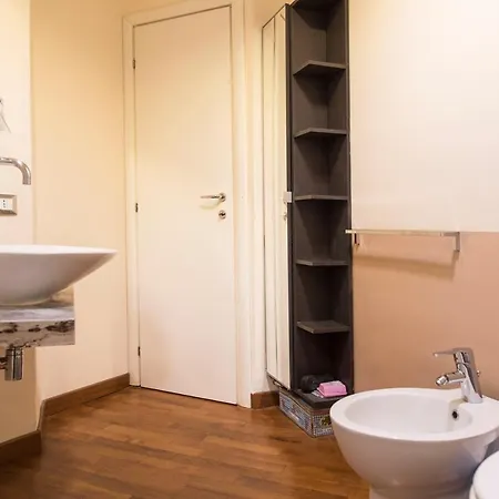 Apartment Youhosty - Giuliano 3 Milan